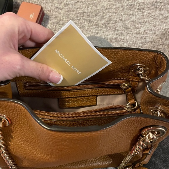 Michael Kors leather shoulder bag - Picture 5 of 5